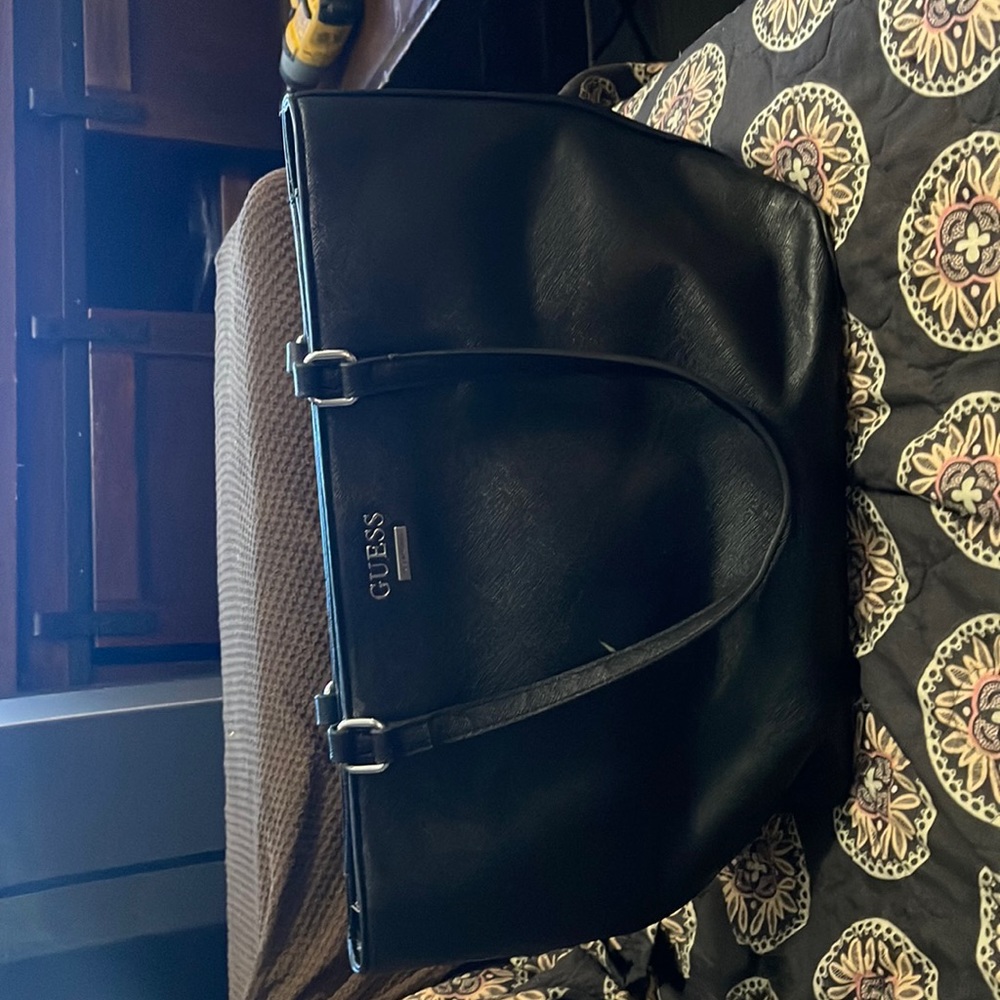GUESS HANDBAG Black